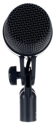 AKG P2